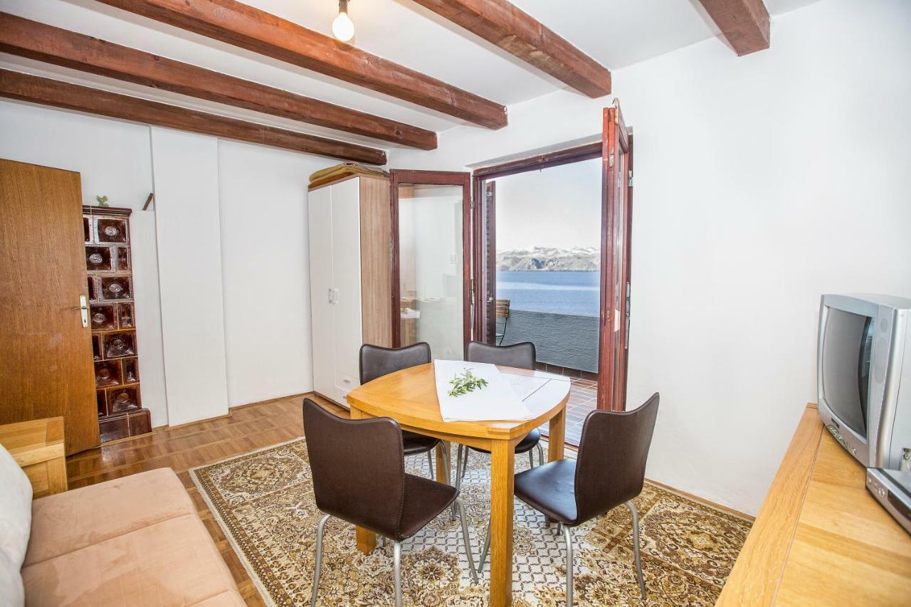 Penthouse Karlobag Apartment Bagian luar foto